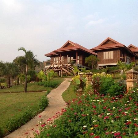 Maan Mek Talay Mok Resort Loei Exterior foto